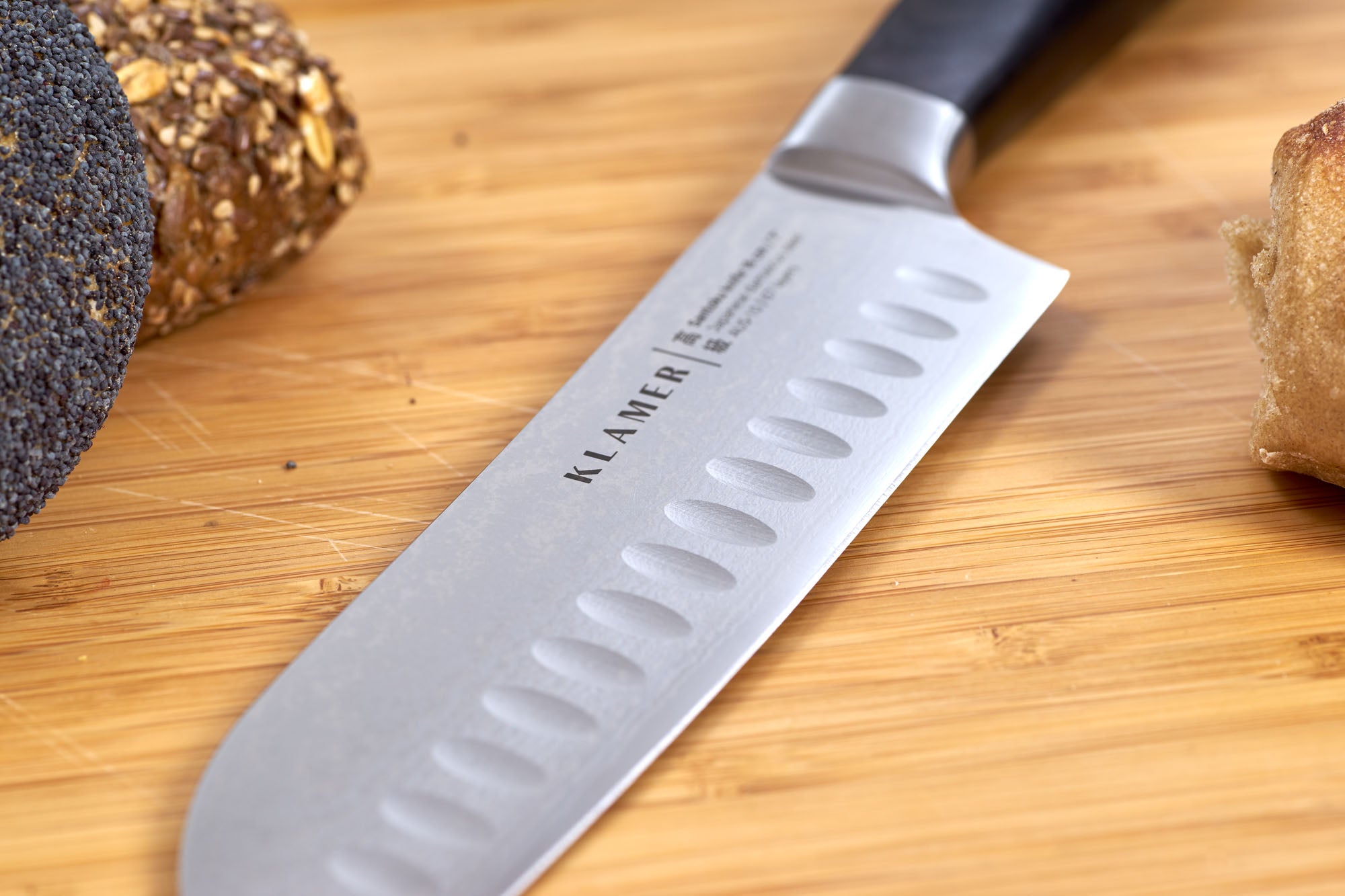 Santoku Damastmesser & Schneidebrett Set