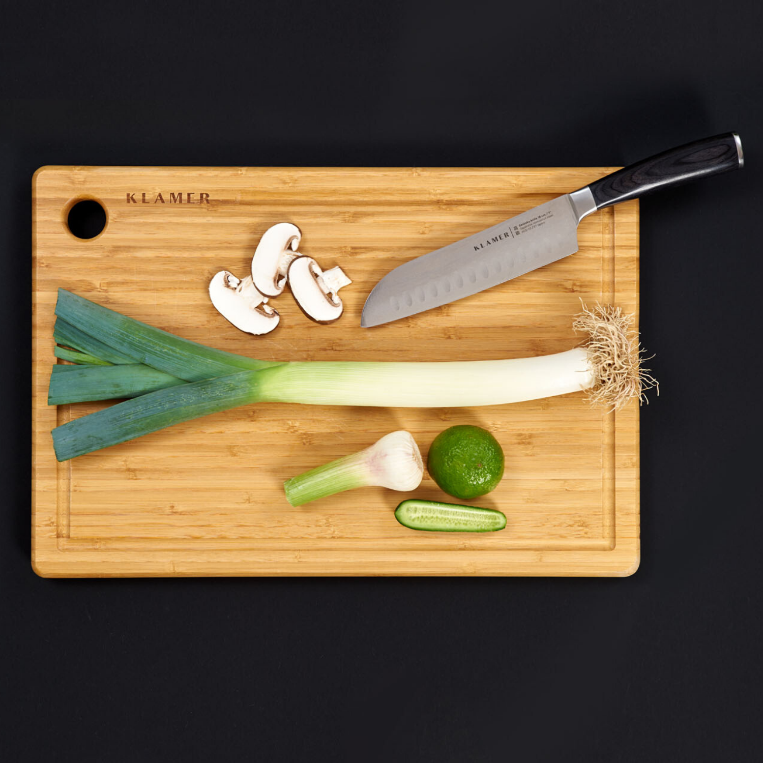 Santoku Damastmesser & Schneidebrett Set
